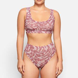 SKIMS Summer Mesh Scoop Bralette + Brief - Raspberry Swirl - XL